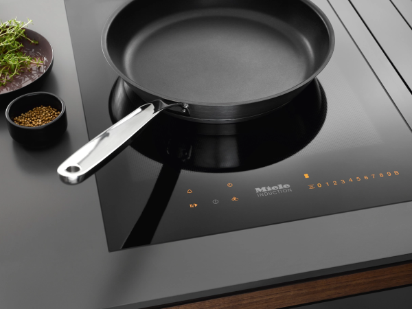 Сковорода All Steel 28 см KMBP 2800-2 Miele купить в #REGION_NAME_DECLINE_PP# | Всегда в наличии! | Артикул 11945200 | Официальный сайт